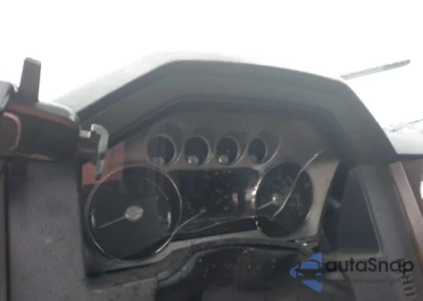 2011 Ford F-250 Lariat z USA, uszkodzony, nr VIN 1FT7W2BT0BEA94757